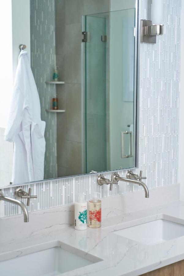 Hotel The Hampton Maid Hampton Bays Esterno foto