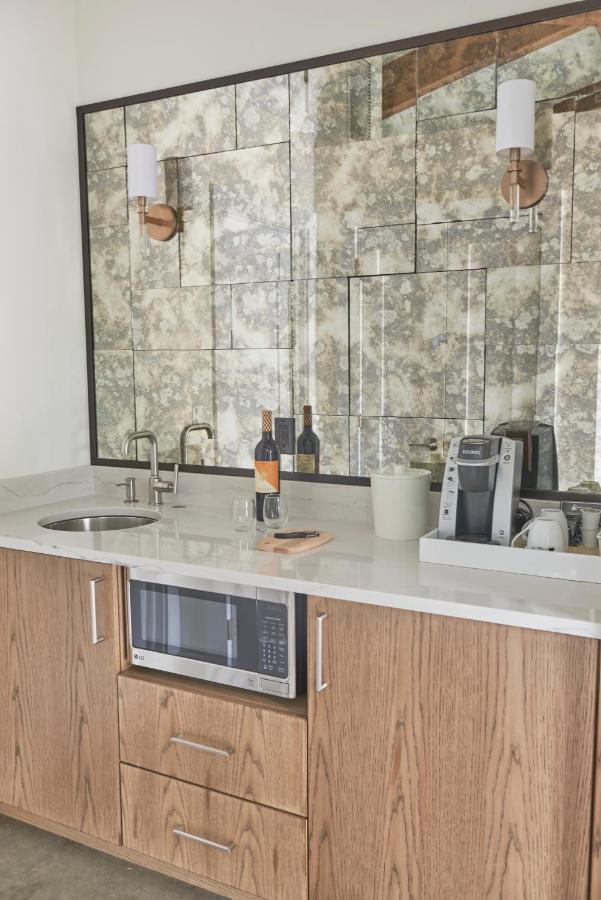 Hotel The Hampton Maid Hampton Bays Esterno foto