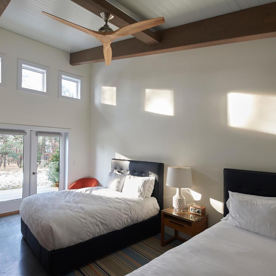 Hotel The Hampton Maid Hampton Bays Esterno foto